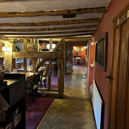 Отель The Red Cow Heydon  Экстерьер фото