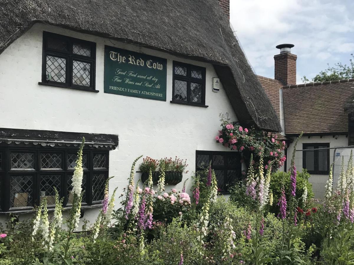 Отель The Red Cow Heydon  Экстерьер фото