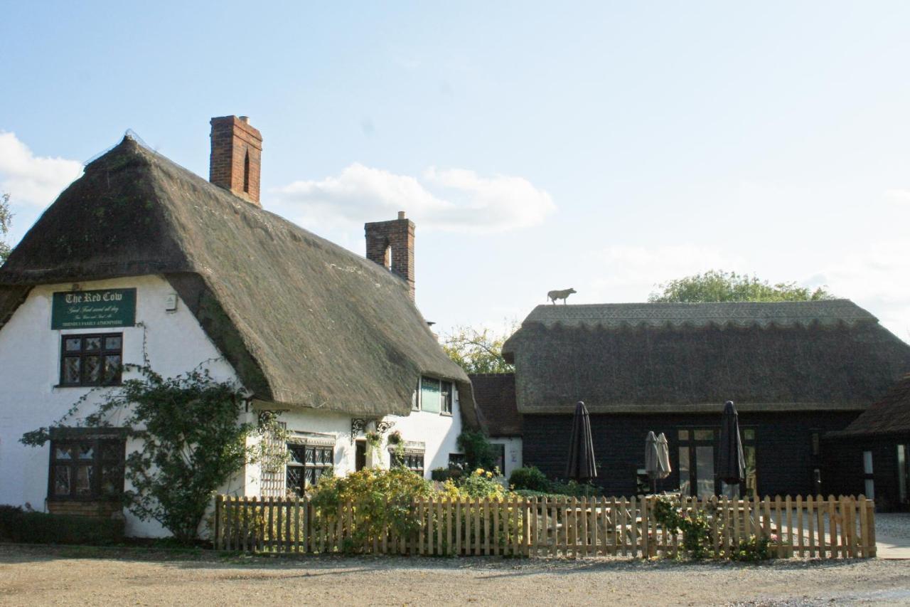 Отель The Red Cow Heydon  Экстерьер фото